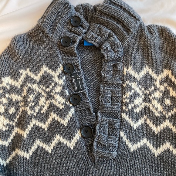 Barely used luxury wool sweater - Picture 3 of 3